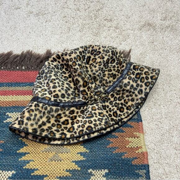 Nine West Accessories - Nine West Y2K Vintage Leopard Print Bucket Hat